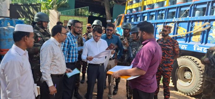 লাইসেন্স ছাড়া এলপি গ্যাস বিক্রি, লোহাগাড়ায় প্রতিষ্ঠানকে দুই লাখ টাকা জরিমানা