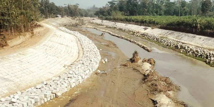 শ্রীমাই পাড়ে স্বস্তির নিঃশ্বাস, এগিয়ে যাচ্ছে প্রতিরক্ষা প্রকল্পের কাজ