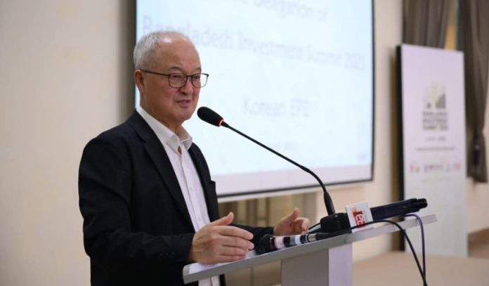 ‘আমি সত্যিই সম্মানিত‘-বাংলাদেশের নাগরিকত্ব পেয়ে বললেন ইয়ংওয়ান চেয়ারম্যান