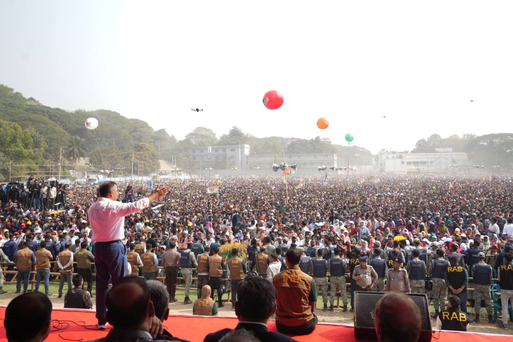 চট্টলাবাসীর আবেগে সিক্ত তারেক রহমান: কথা দিলেন খালেদার অসমাপ্ত ‘বাণিজ্যিক রাজধানী’র কাজ সমাপ্ত করার